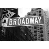 Broadway.com Logo